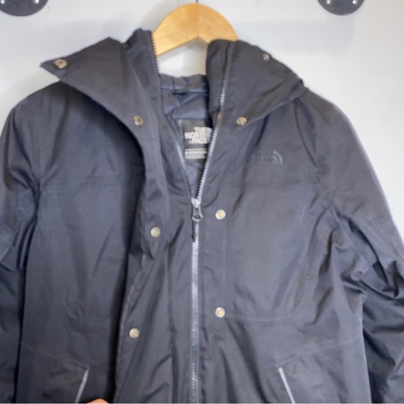 The North Face Far Northern Waterproof Parka - Picture 10 of 10